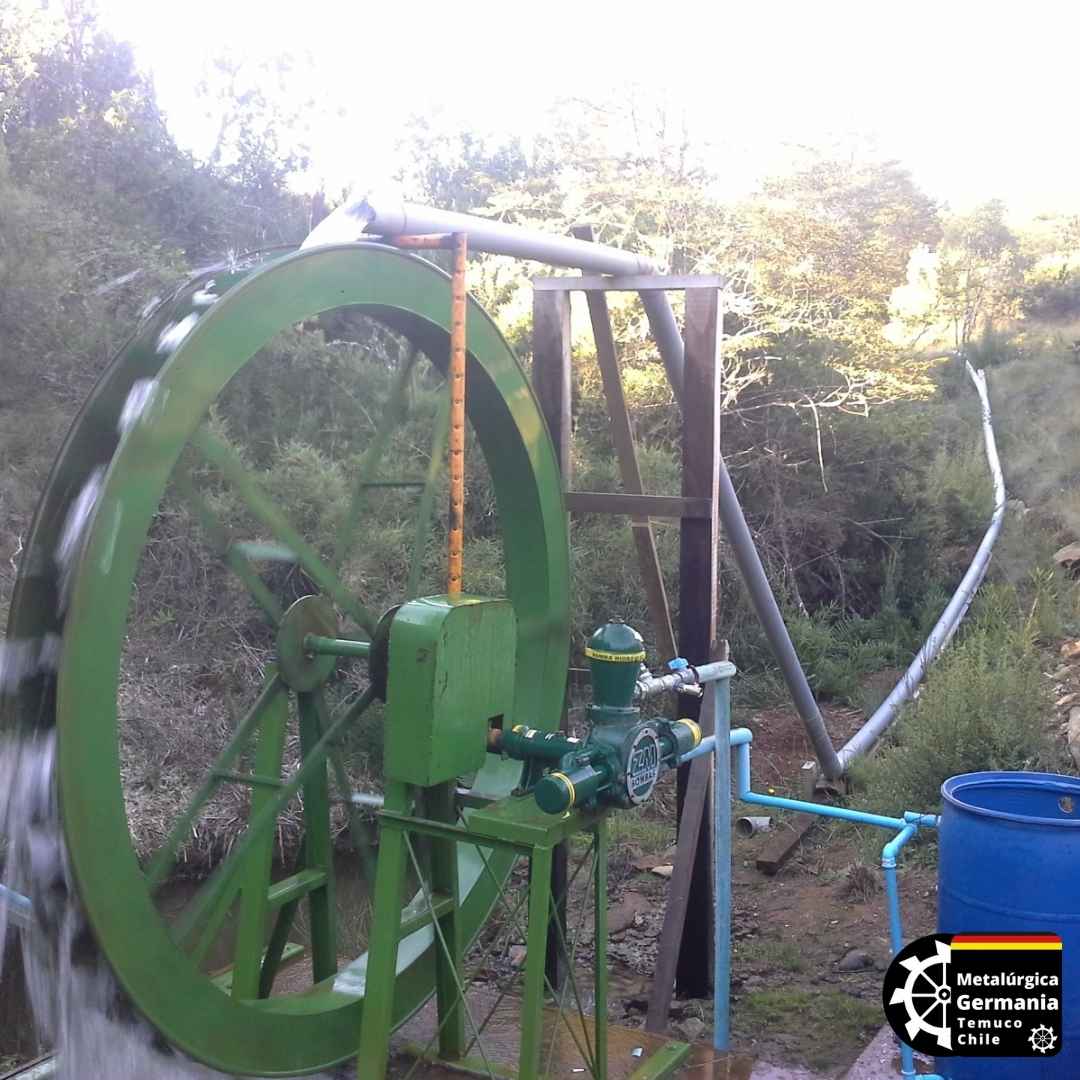 Rueda especial de 3metros en situación de muy bajo caudal.