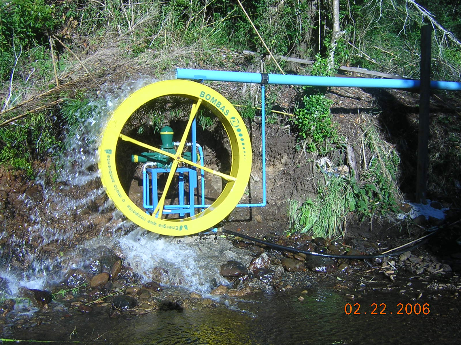 Impulsar agua con rueda hidraulica, rueda de agua